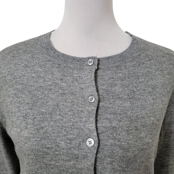 a new day Size XS Gray Button Front Long Sleeve Cardigan, Gently Used Condition - Picture 2 of 11